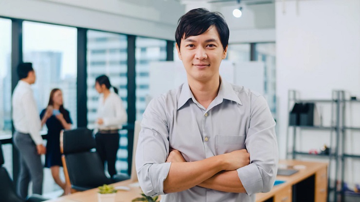 Phong cách quản lý chuyên quyền là phong cách mà người quản lý tập trung toàn quyền lãnh đạo vào việc quản lý công ty