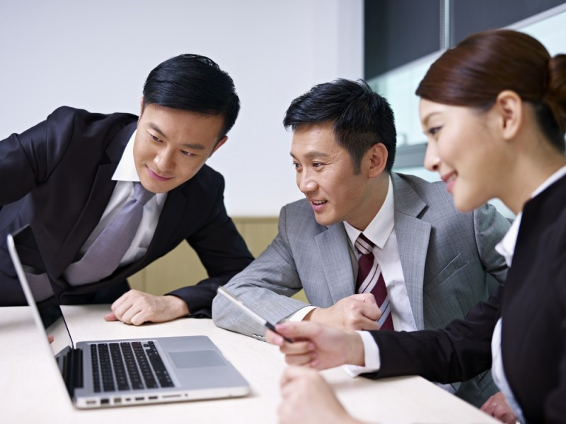 Quản lý cần theo dõi sát sao cả quá trình làm việc của nhân viên