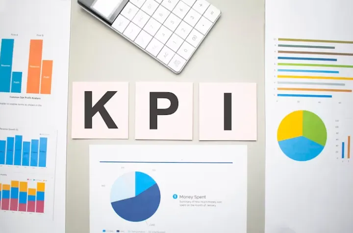 Bộ 3 nhóm KPI đo lường chiến lược phát triển khách hàng