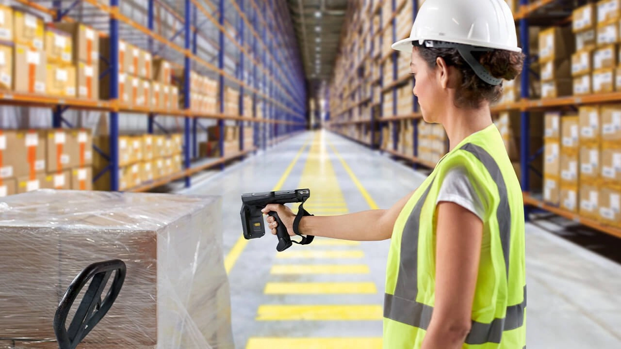 RFID trong quản lý kho là gì